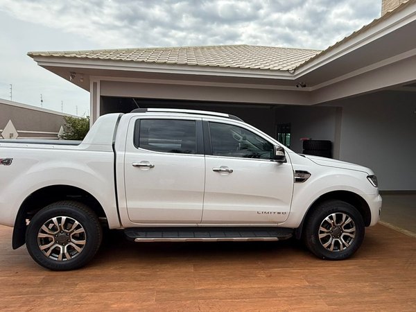 Foto 2 - Ford Ranger Limited 3.2 Turbo Diesel 4x4