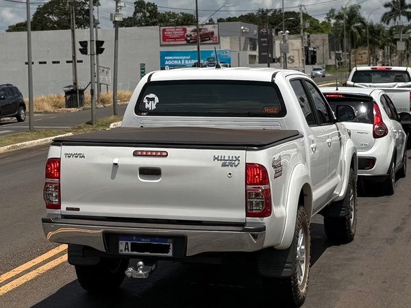 Foto 2 - Toyota Hilux SRV Top 3.0 Turbo Diesel 4x4