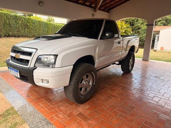 Foto 1 - Chevrolet S10 Advantage 2.4 Flex 4x2