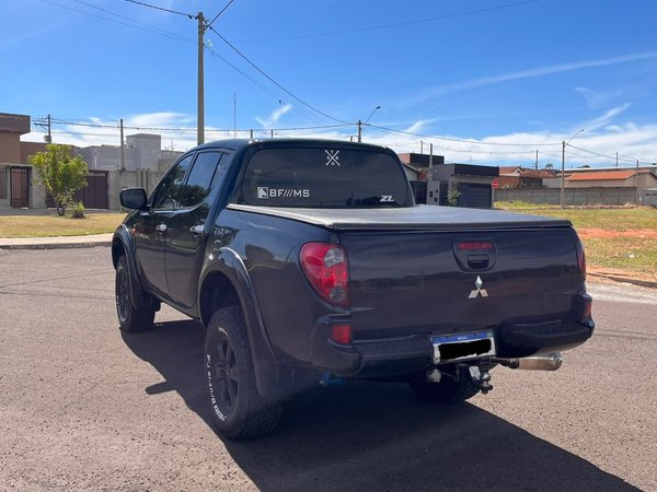 Foto 4 - Mitsubishi L200 Triton HPE 3.2 Turbo Diesel 4x4