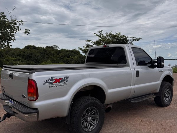 Foto 4 - Ford F250 XLT 3.9 Turbo Diesel 4x4 C.S