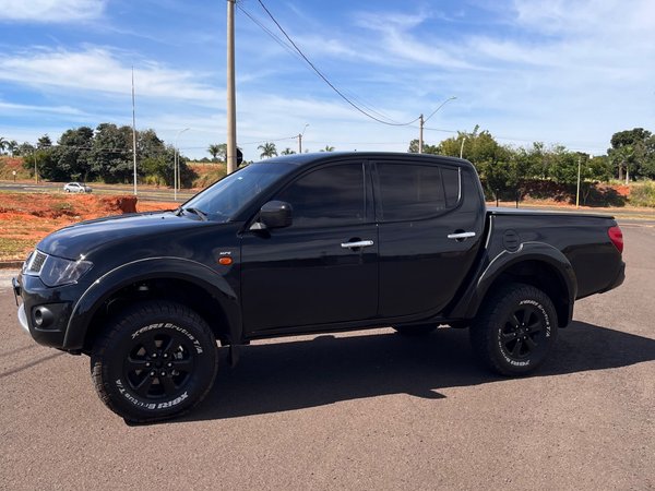 Foto 3 - Mitsubishi L200 Triton HPE 3.2 Turbo Diesel 4x4