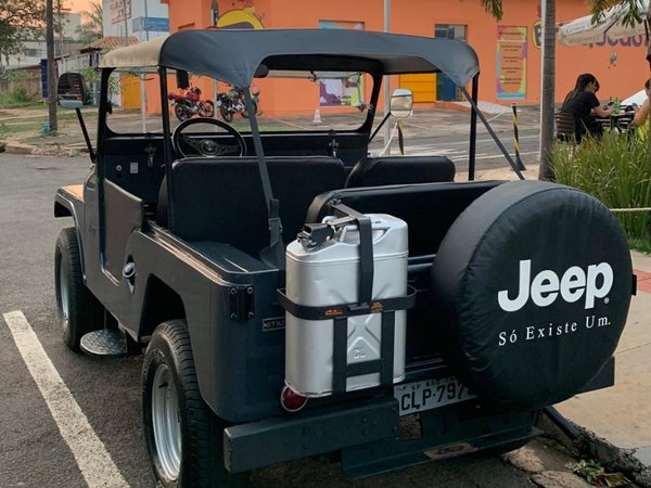 Foto 4 - Willys Jeep CJ-5 2.3 Gasolina