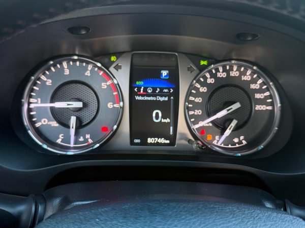 Foto 7 - Toyota Hilux SRX 2.8 Turbo Diesel 4x4