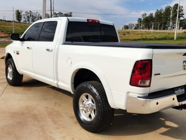 Foto 4 - RAM 2500 Laramie 6.7 Turbo Diesel 4x4