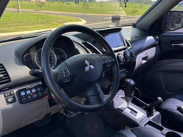 Foto 5 - Mitsubishi Pajero Dakar HPE 3.2TDi 16v 4x4