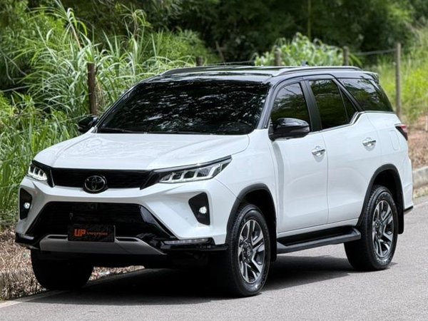 Foto 3 - Toyota Hilux SW4 Diamond D4-D 2.8 Turbo Diesel 4x4