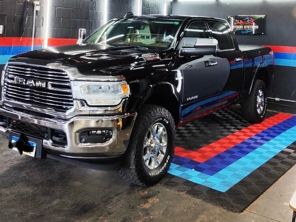 Foto 1 - RAM 2500 Laramie 6.7 Turbo Diesel 4x4