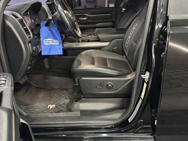 Foto 6 - RAM 1500 Rebel 5.7 V8 Gasolina 4x4