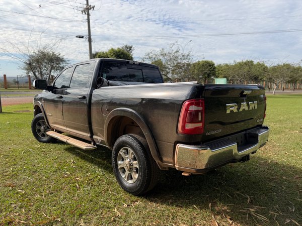 Foto 4 - RAM 2500 Laramie 6.7 Turbo Diesel 4x4