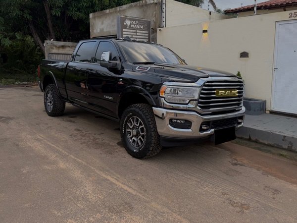 RAM 3500 Longhorn Limited 6.7 Turbo Diesel 4x4