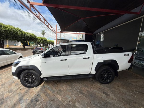 Foto 3 - Toyota Hilux SR Challenge 2.8 Turbo Diesel 4x4