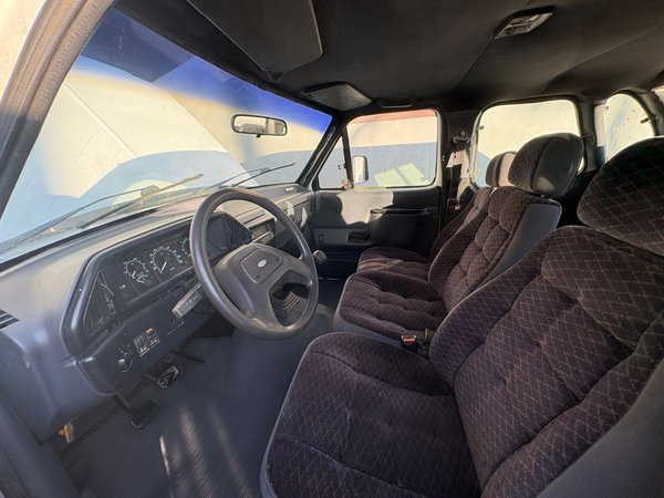Foto 5 - Ford F1000 3.9 Diesel