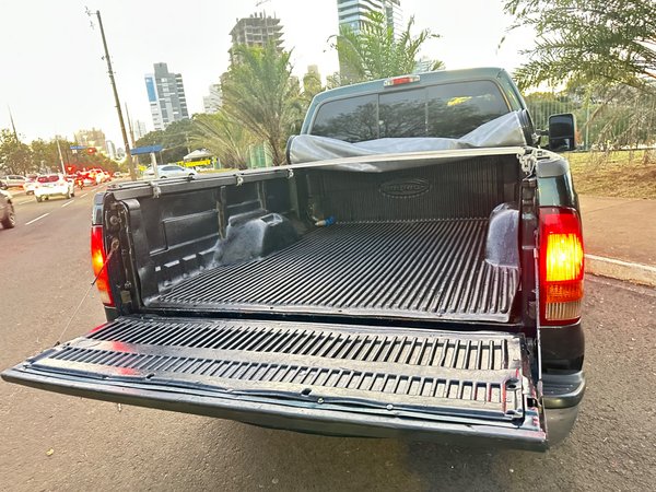 Foto 9 - Ford F250 XLT 3.9 Turbo Diesel 4x2 C.S