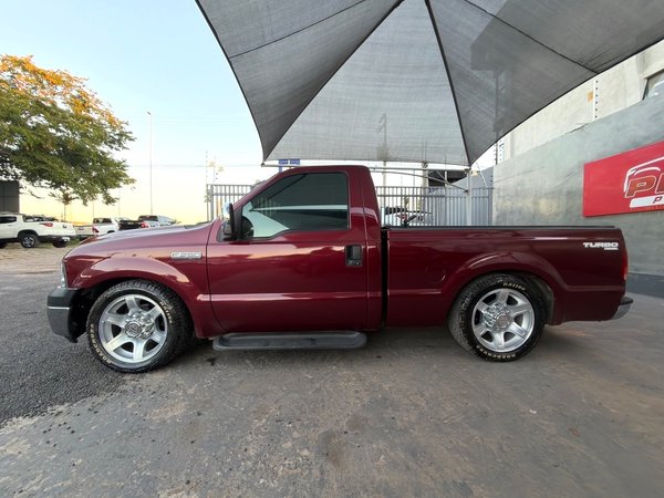 Foto 4 - Ford F250 XLT 4.2 Turbo Diesel 4x2 C.S