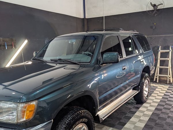 Foto 4 - Toyota Hilux SW4 3.0 Turbo Diesel 4x4