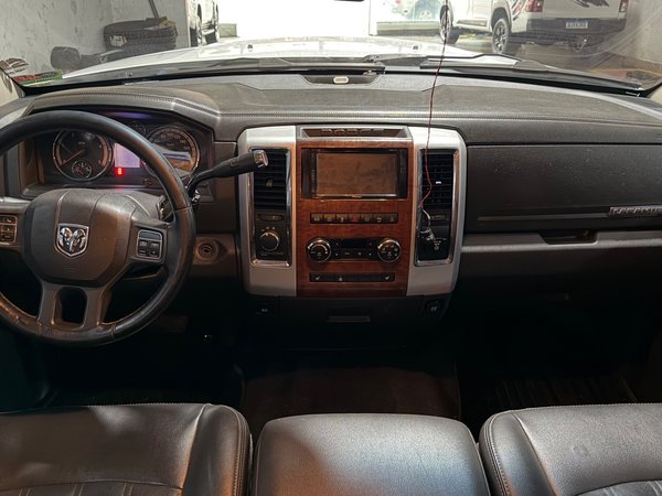 Foto 5 - RAM 2500 Laramie 6.7 Turbo Diesel 4x4