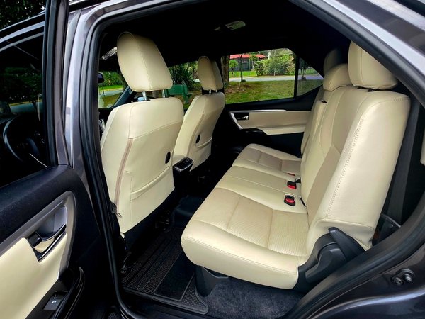 Foto 8 - Toyota Hilux SW4 Diamond D4-D 2.8 Turbo Diesel 4x4