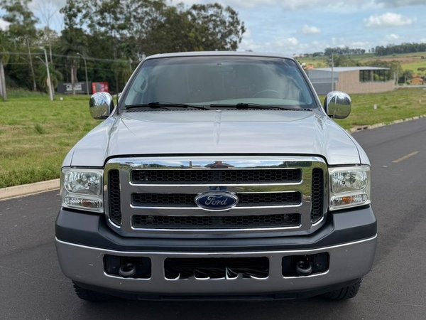 Foto 2 - Ford F250 XLT 3.9 Turbo Diesel