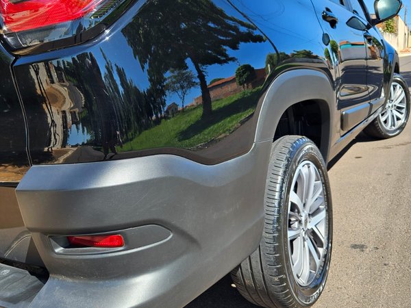 Foto 9 - Fiat Strada Volcano 1.3 C.D.