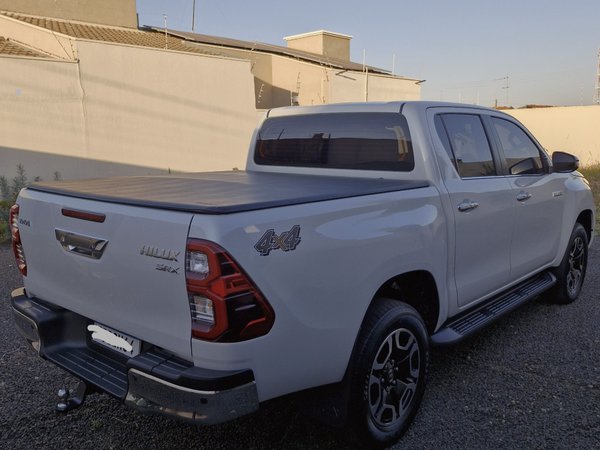 Foto 3 - Toyota Hilux SRX 2.8 Turbo Diesel 4x4