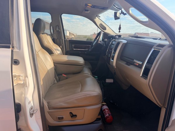 Foto 4 - RAM 2500 Laramie 6.7 Turbo Diesel 4x4