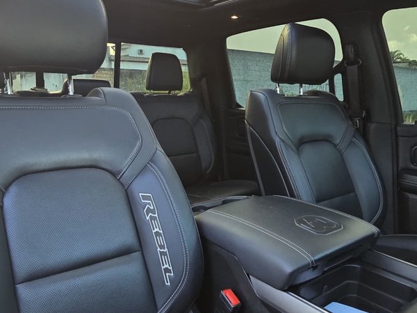 Foto 8 - RAM 1500 Rebel 5.7 V8 Gasolina 4x4