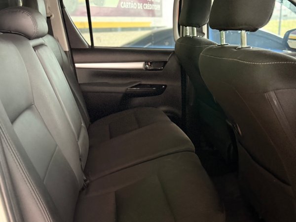 Foto 5 - Toyota Hilux SR Challenge 2.8 Turbo Diesel 4x4
