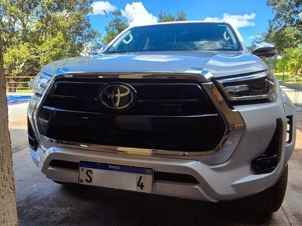 Foto 2 - Toyota Hilux SRX Plus 2.8 Turbo Diesel 4x4