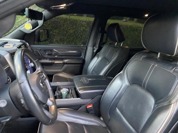 Foto 5 - RAM 1500 Limited Night Edition 5.7 V8 Gasolina 4x4