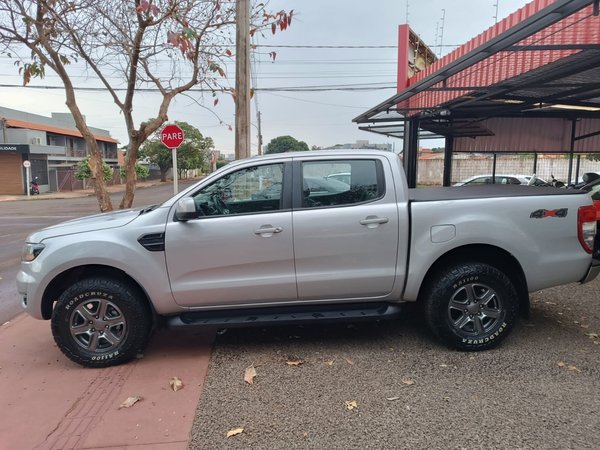 Foto 5 - Ford Ranger XLS 2.2 Turbo Diesel 4x4