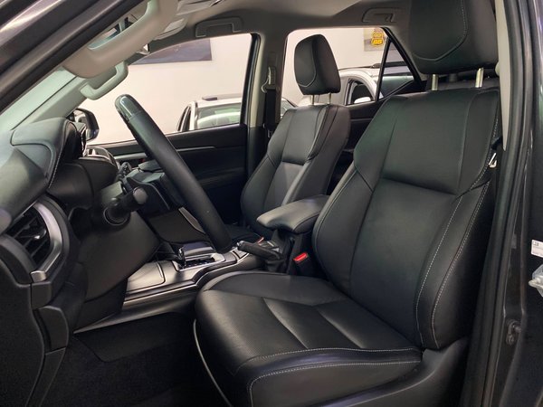 Foto 7 - Toyota Hilux SW4 SRX 2.8 Turbo Diesel 4x4