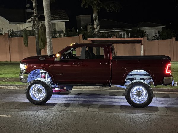 Foto 3 - RAM 3500 Longhorn Limited 6.7 Turbo Diesel 4x4