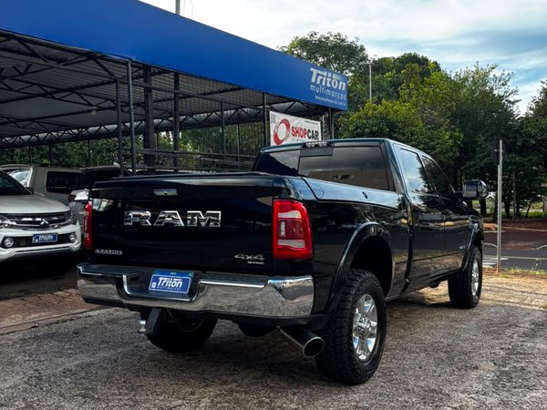 Foto 4 - RAM 2500 Laramie 6.7 Turbo Diesel 4x4