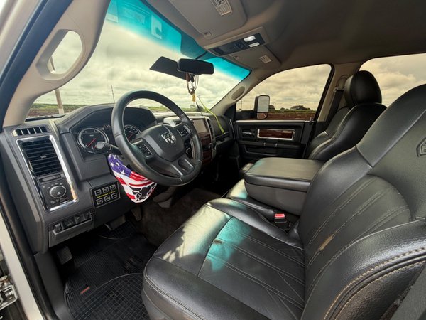 Foto 4 - RAM 2500 Laramie 6.7 Turbo Diesel 4x4