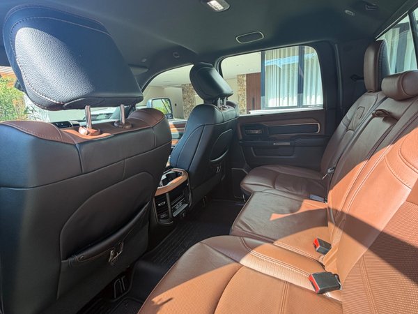 Foto 6 - RAM 3500 Longhorn Limited 6.7 Turbo Diesel 4x4