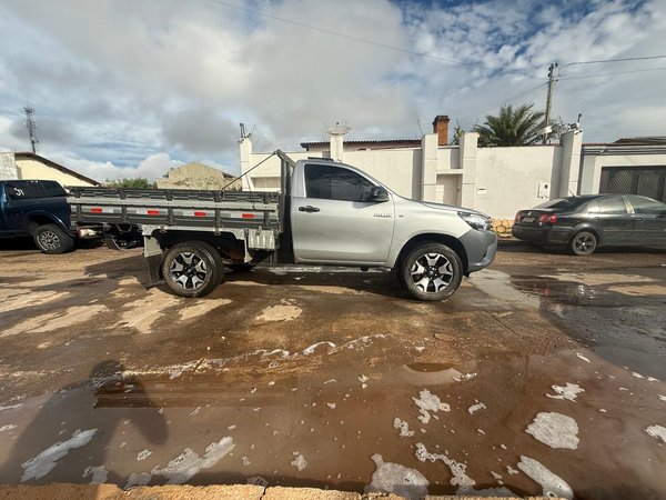 Foto 5 - Toyota Hilux 2.8 Turbo Diesel 4x4 C.S