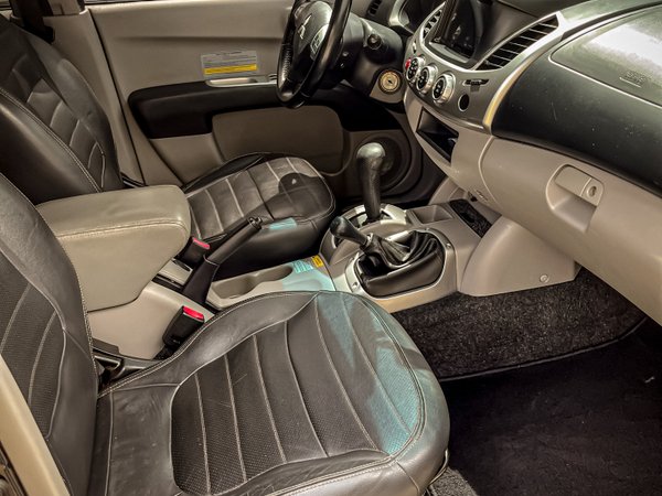 Foto 5 - Mitsubishi L200 Triton HPE 3.5 V6 24v 4x4