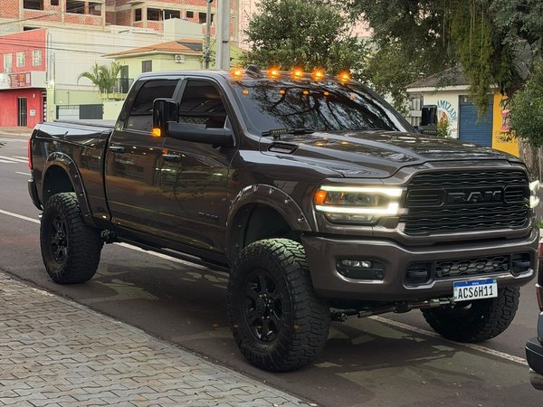Foto 6 - RAM 2500 Laramie 6.7 Turbo Diesel 4x4