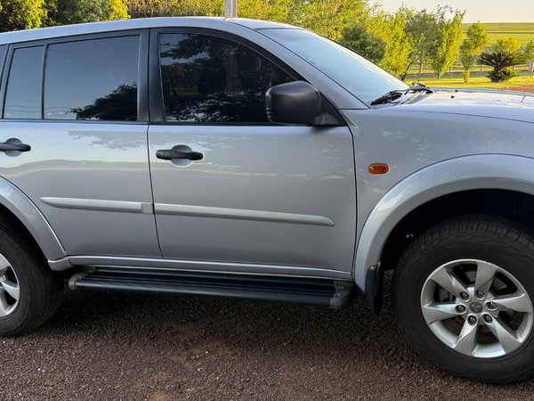 Foto 2 - Mitsubishi Pajero Dakar 3.2TDi 16v 4x4