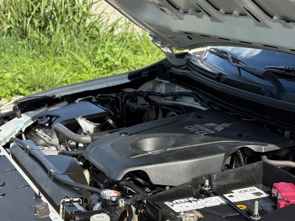 Foto 4 - Mitsubishi L200 Triton Sport GL 2.4 Turbo Diesel 4x4