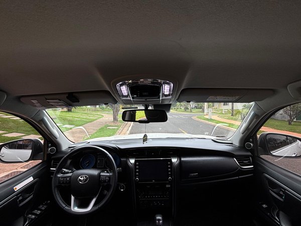 Foto 9 - Toyota Hilux SW4 SRX 2.8 Turbo Diesel 4x4