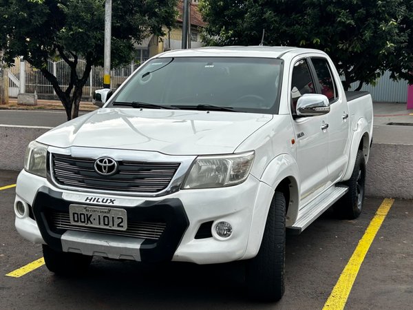 Foto 1 - Toyota Hilux SR 2.7 Flex 4x2