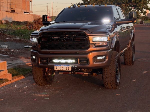 Foto 5 - RAM 2500 Laramie 6.7 Turbo Diesel 4x4