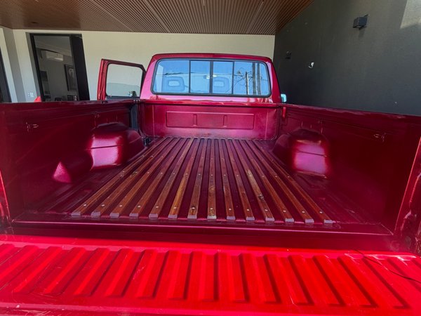 Foto 9 - Ford F1000 XL 2.5 Turbo Diesel 4x2 C.S