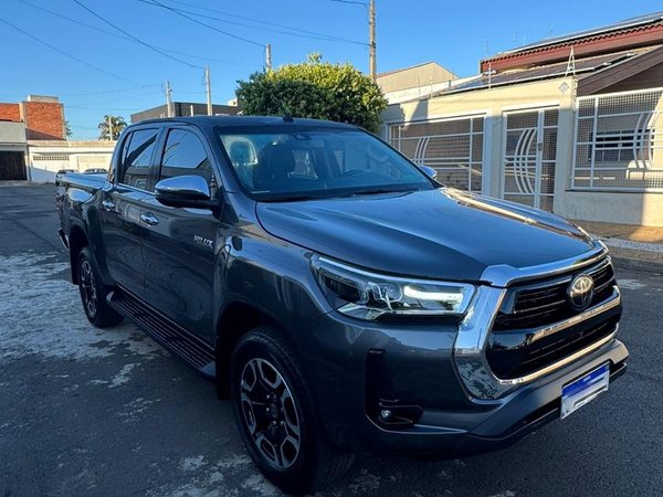 Foto 1 - Toyota Hilux SRX 2.8 Turbo Diesel 4x4