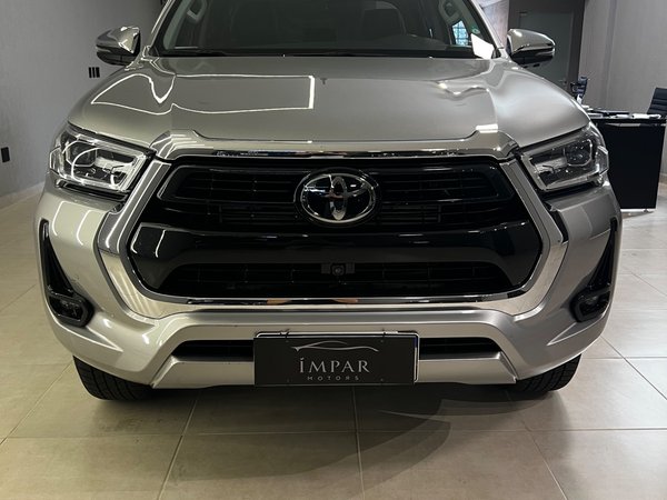 Foto 2 - Toyota Hilux SRX 2.8 Turbo Diesel 4x4