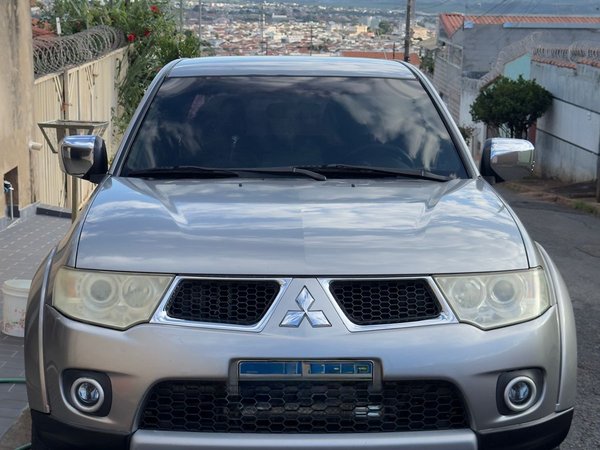 Foto 2 - Mitsubishi L200 Triton HPE 3.5 V6 24v 4x4