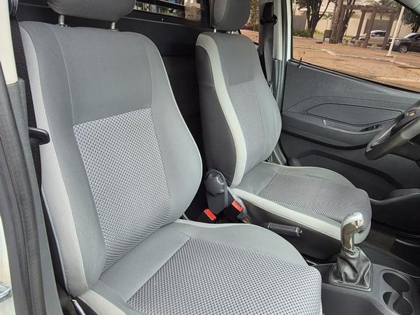 Foto 8 - Chevrolet Montana LS 1.4