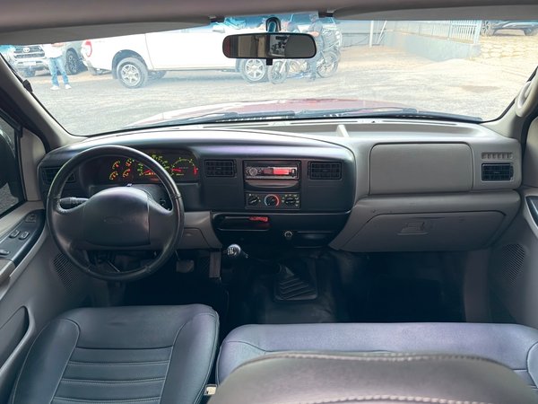 Foto 9 - Ford F250 XLT 4.2 Turbo Diesel 4x2 C.S